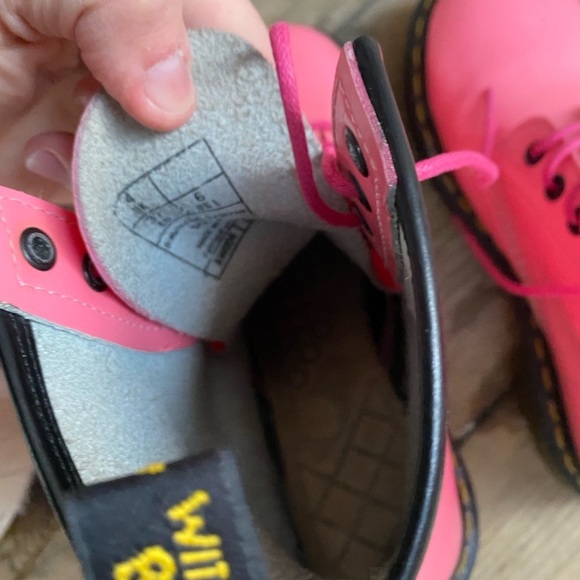 Dr. Marten 1460 W Bubblegum Pink Combat Patent Leather Boots Size 6 - Picture 9 of 10